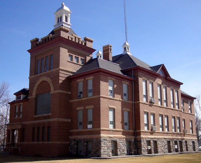 Benson County Courthouse (Minnewaukan, North Dakota) a photo on