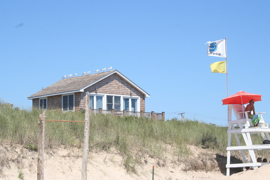 Ditch Plains, Montauk, NY gzone77 Flickr