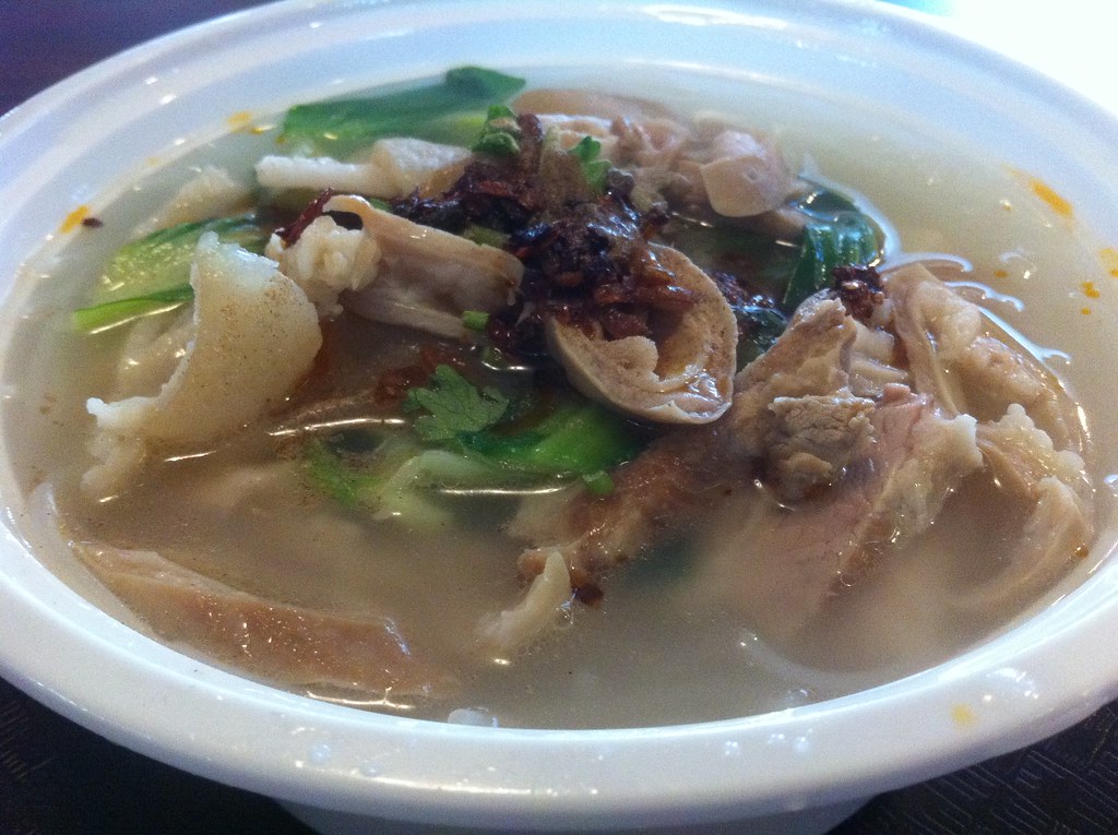 Taiwanese Pig Intestine Rice Noodle Soup, Stall 3, Maple Snacks, Main