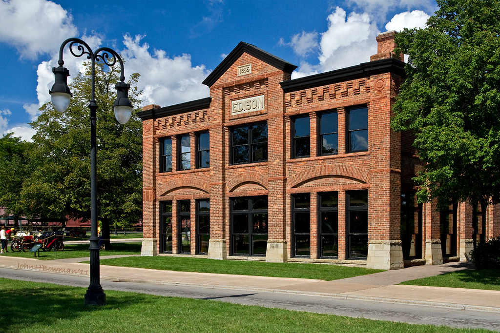 Edison Illuminating Company Replica This replica of Detroi… Flickr