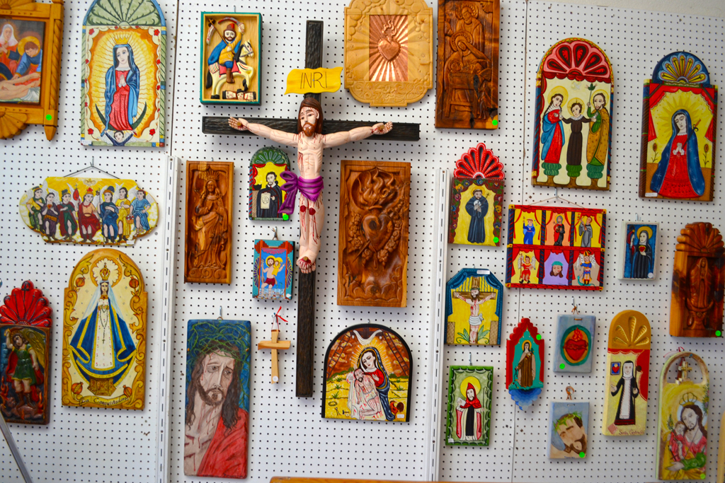 Chimayo Chavez Gallery Visitors have the opportunity to pu… Flickr