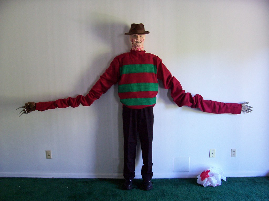 Freddy Krueger long arms Halloween decoration of Freddy wi… Flickr
