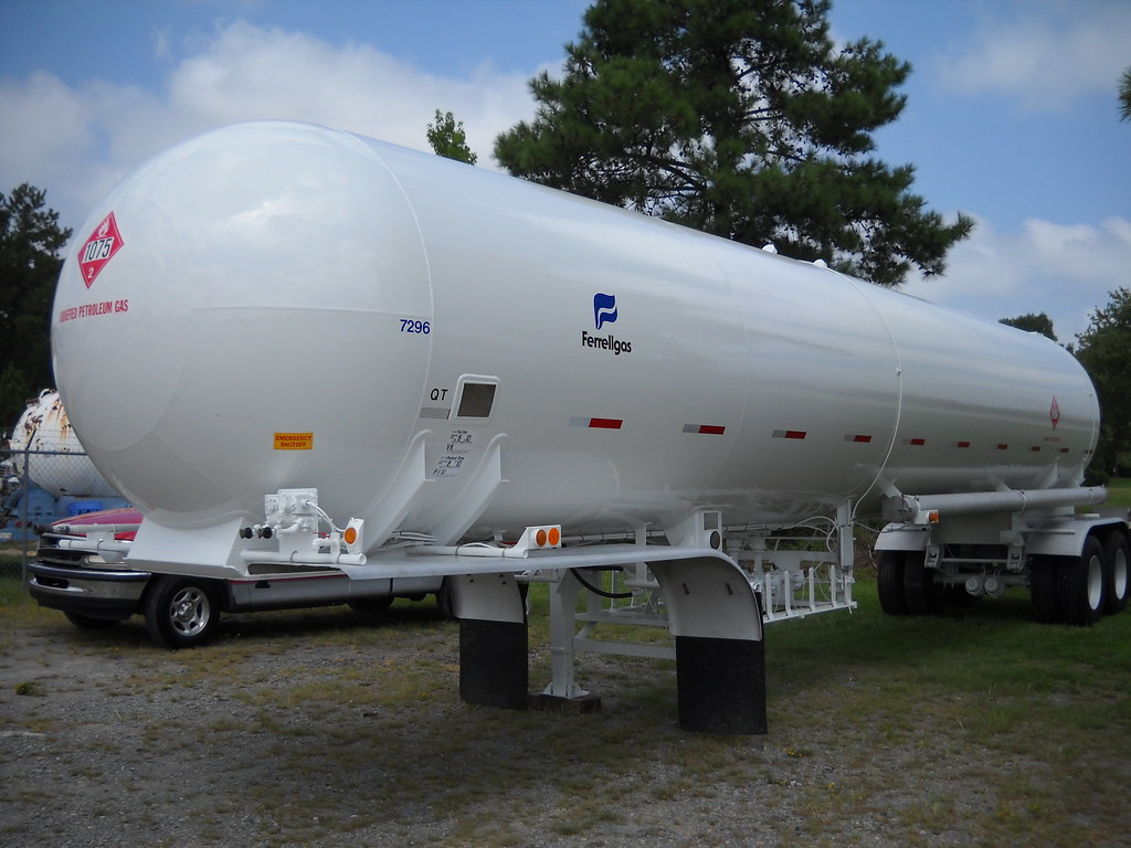 DSCN0502 Propane Trucks and Tanks Flickr