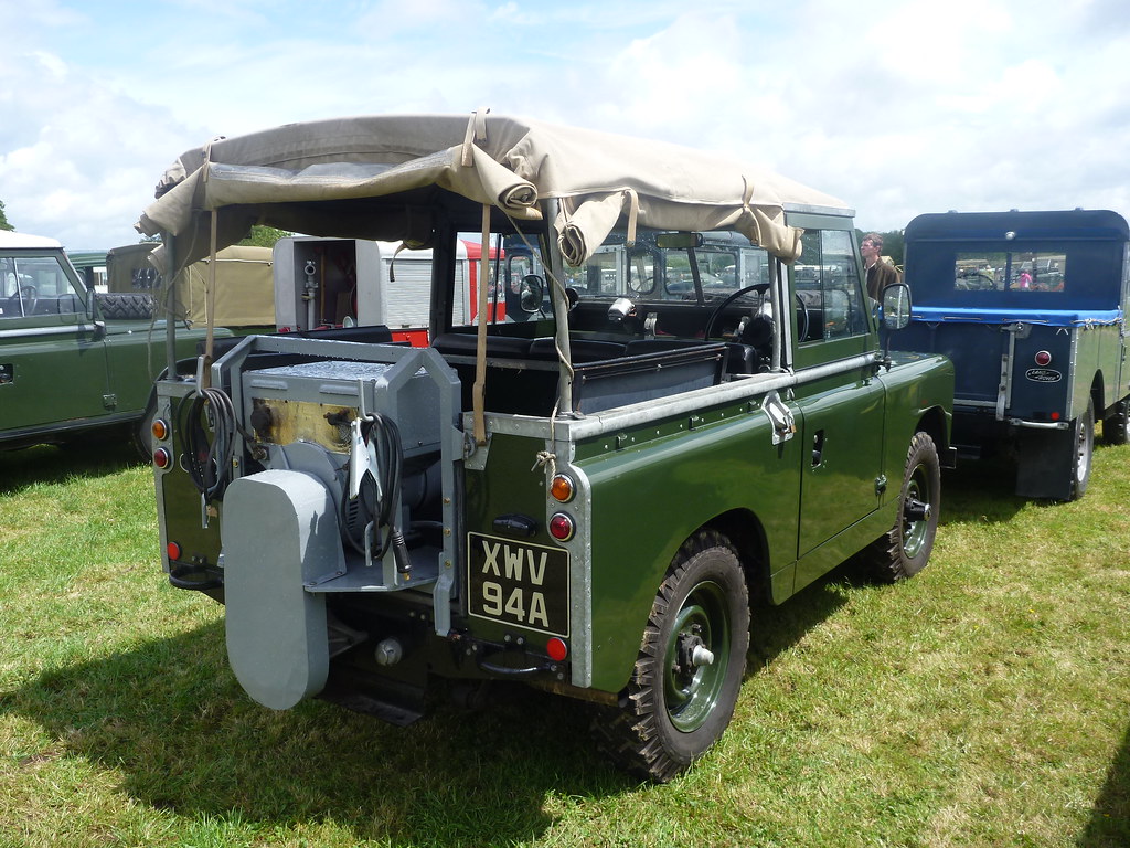 20110617 Dunsfold Land Rover (113) Andy Kirkup Flickr