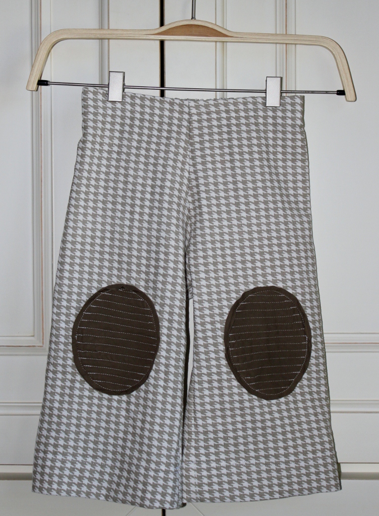 IMG_2171 (751x1024) knee pad pants Flickr