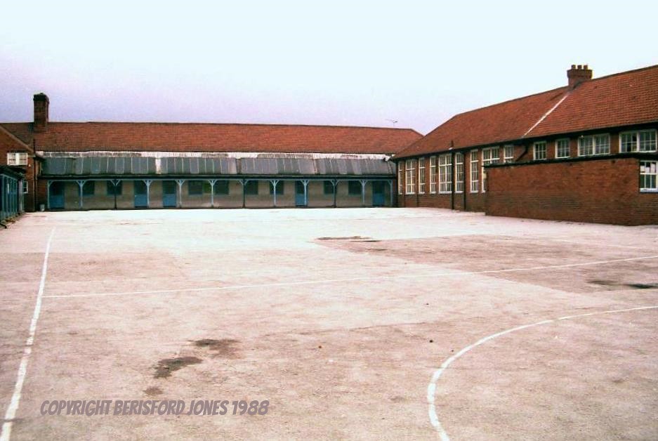 St Philip Neri School Mansfield September 1988 My Old Juni… Flickr
