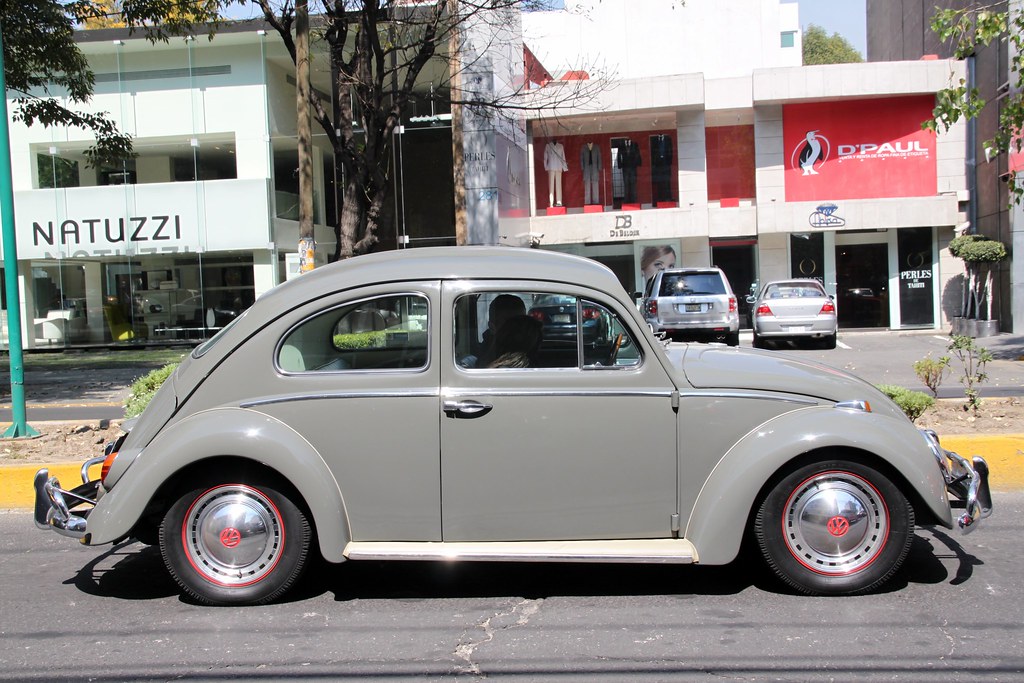 Mexico City 2011 Love this car! Such a good condition. Christoph