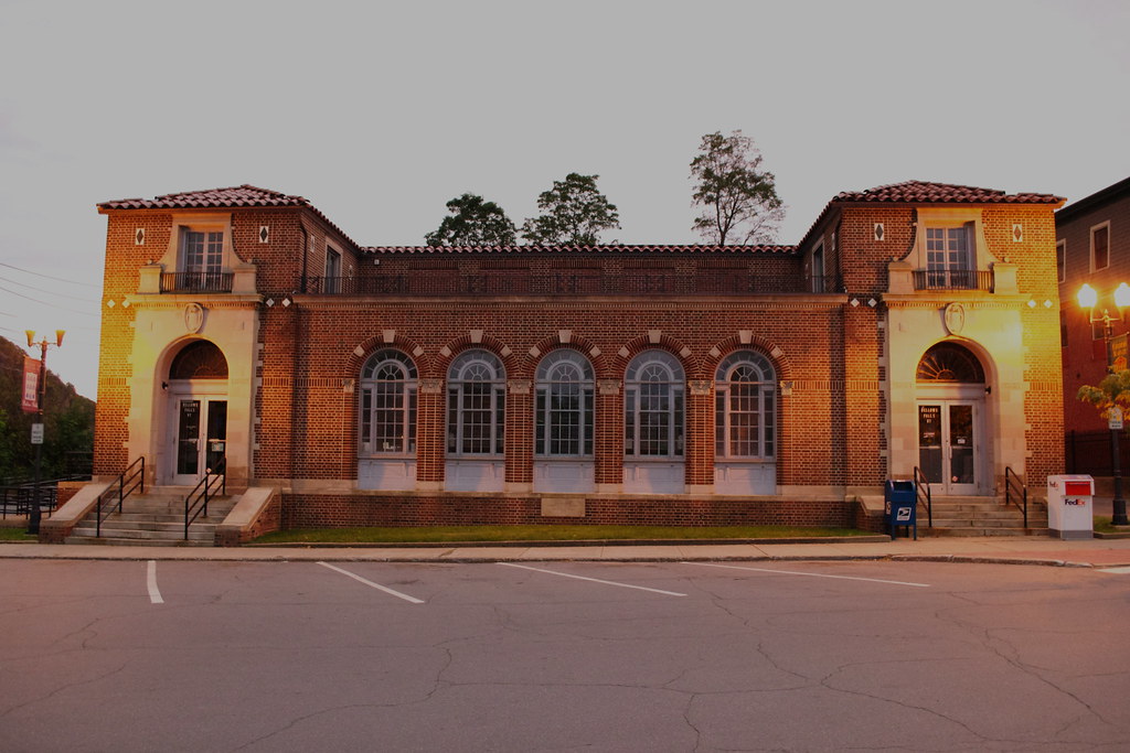 Bellows Falls Post Office Oddly Spanish Colonial design fo… Flickr