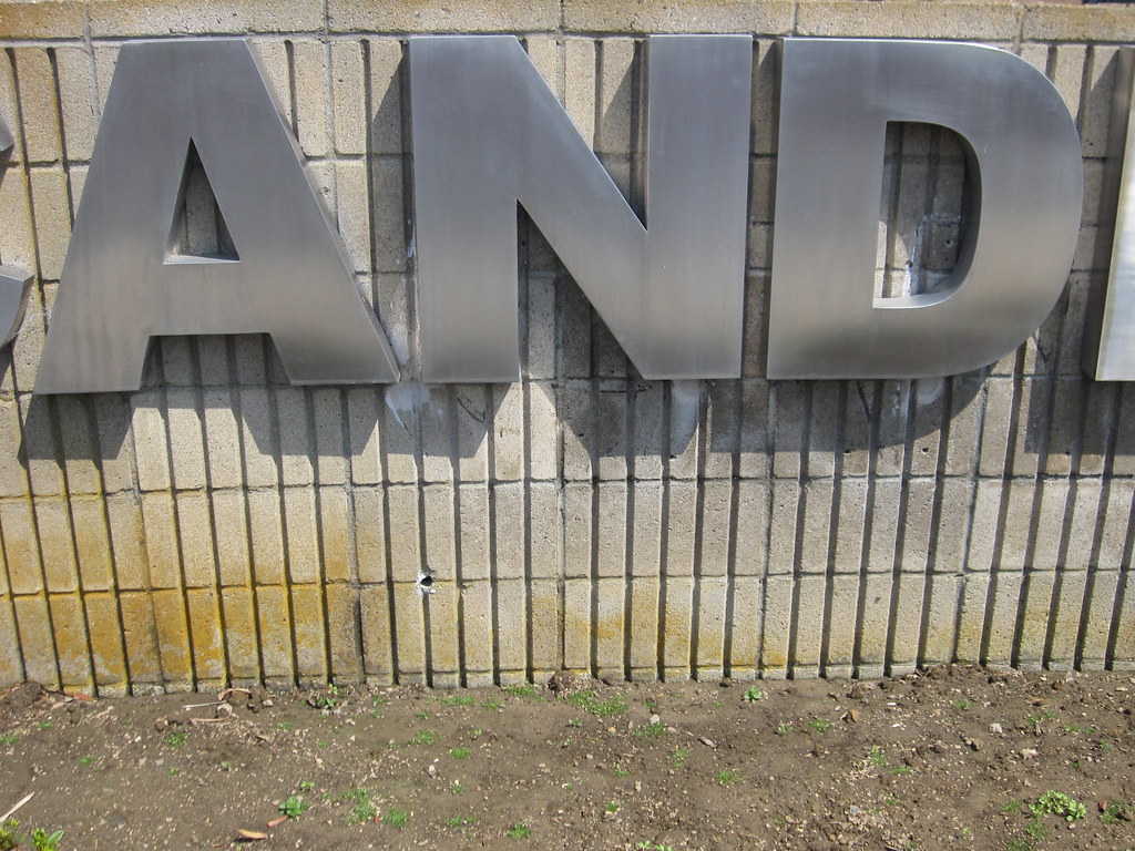 and...? (Candlestick RV Park, 650 Gilman Avenue) throgers Flickr