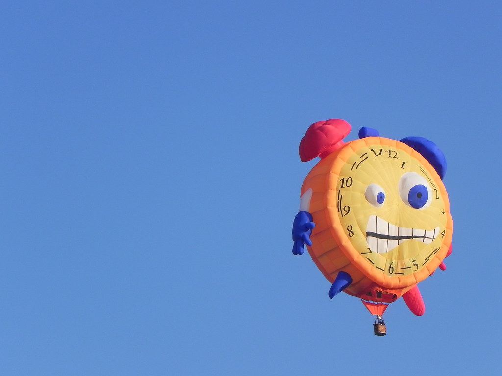 My alarm clock.... every morning Festival Internacional de… Flickr