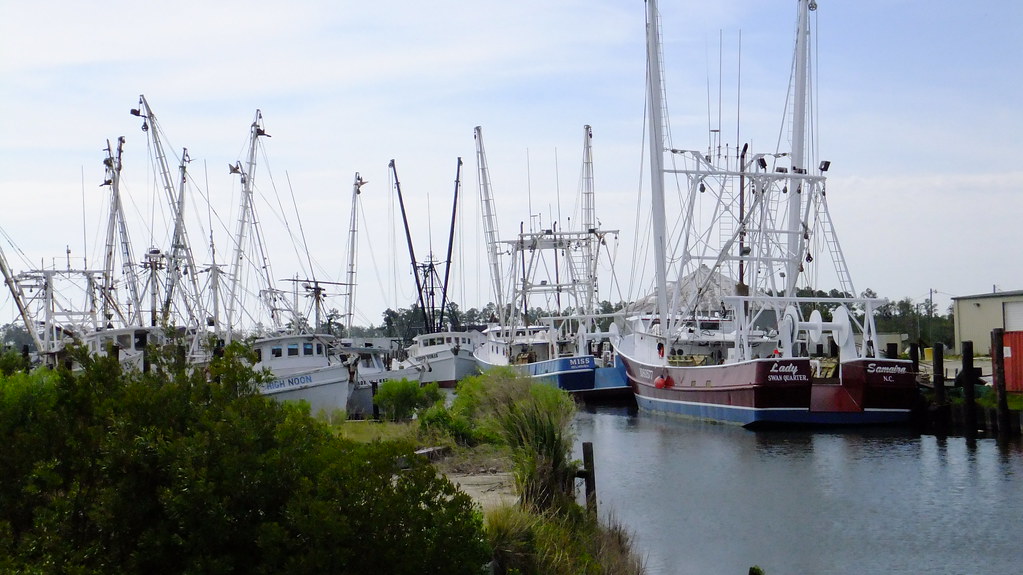 fishing boats swan quarter, nc dmitri_66 Flickr