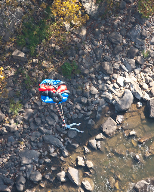 DSC024596 Bridge Day 2011 New River Bridge BASE jump… Flickr