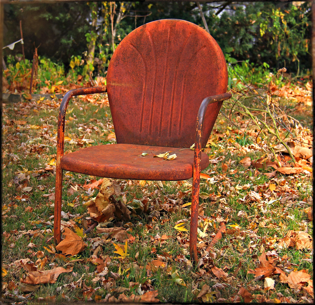 Rusty Lawn Chair Cold Breezes Blowing in with Halloween … Flickr