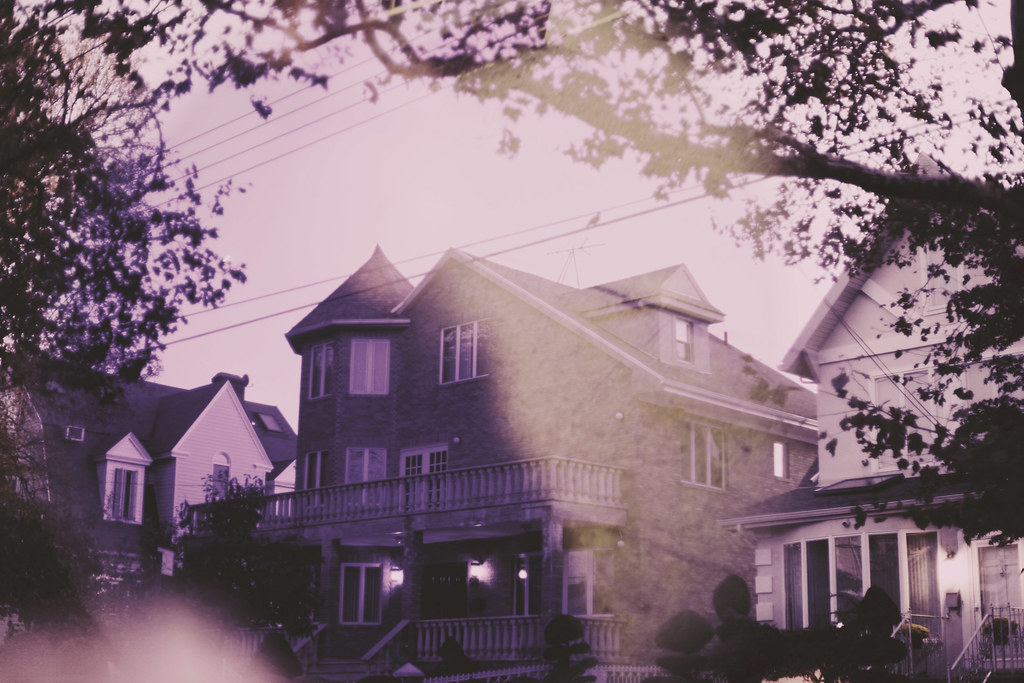 Dyker Heights, Brooklyn Jordan Tiberio Flickr