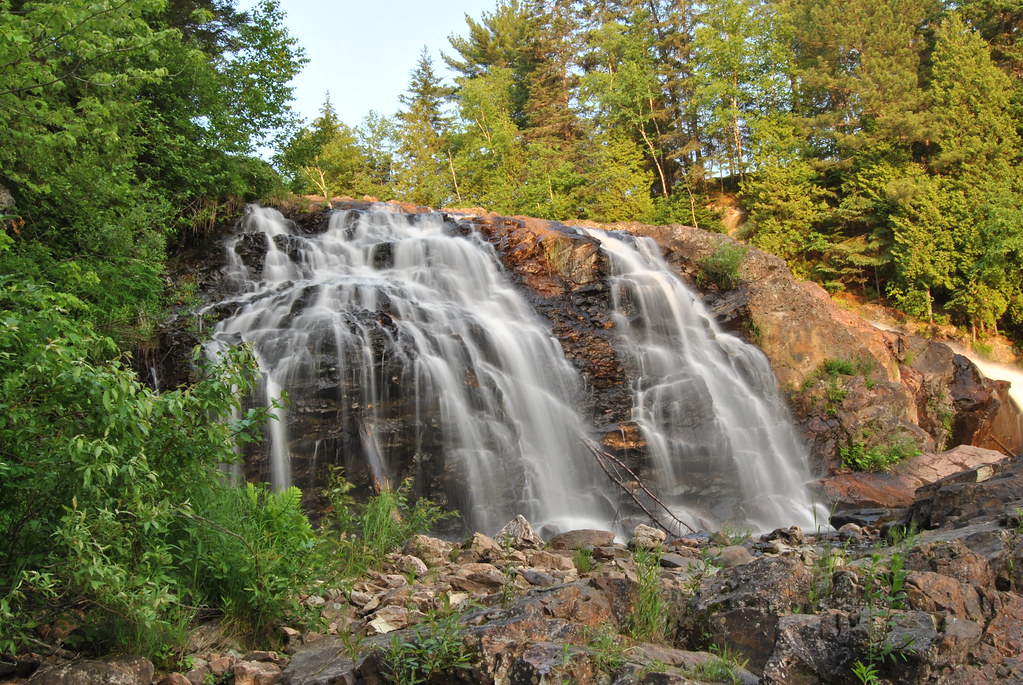 Chutes de la Petite rivière Bostonnais Parc des Chutes de … Flickr