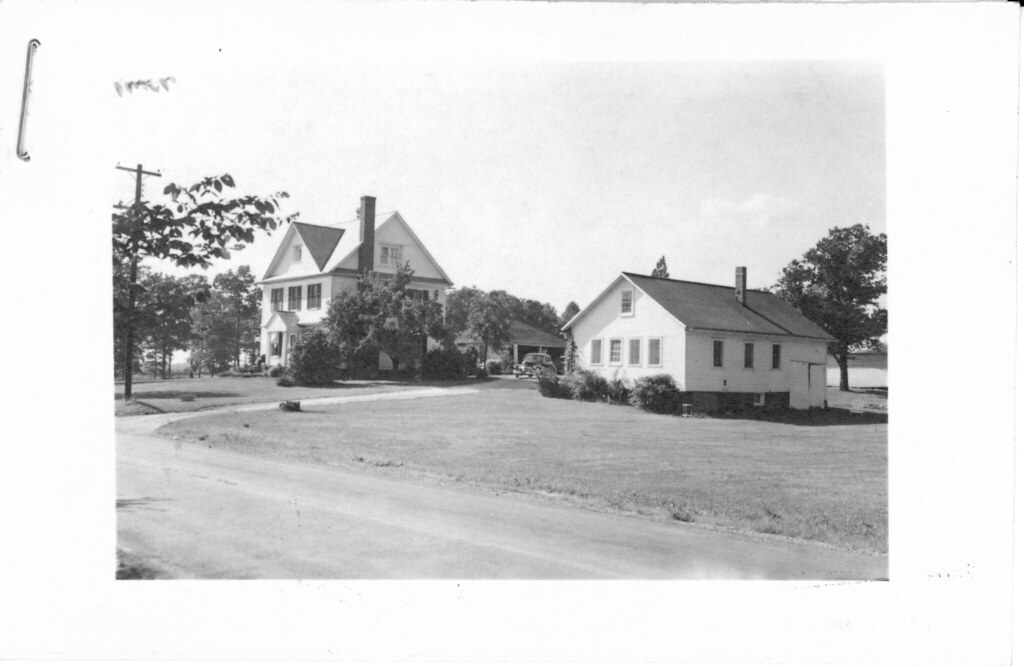 Zuercher Home In Kidron OH Caption August 17, 1950. Kidro… Flickr