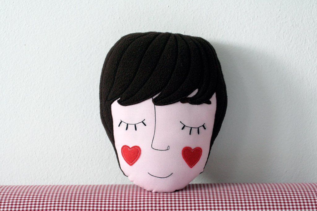 pillow face blogged! POLLAZ Flickr