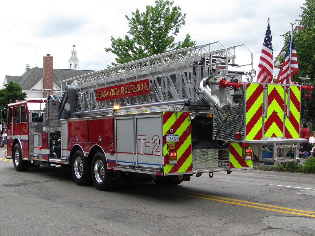 There Goes A Fire Truck Part 2 GeloManias