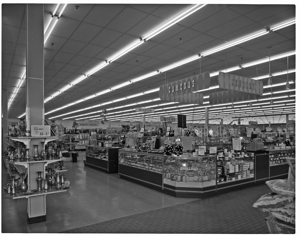 Unimart Interior Membership Dept Store jewelry & camera se… Flickr