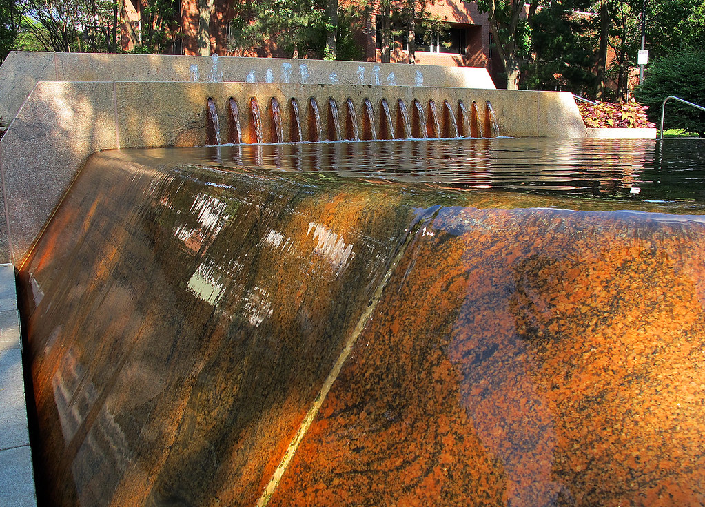 John F. Kennedy Park 1 The fountain, John F. Kennedy Park,… Flickr