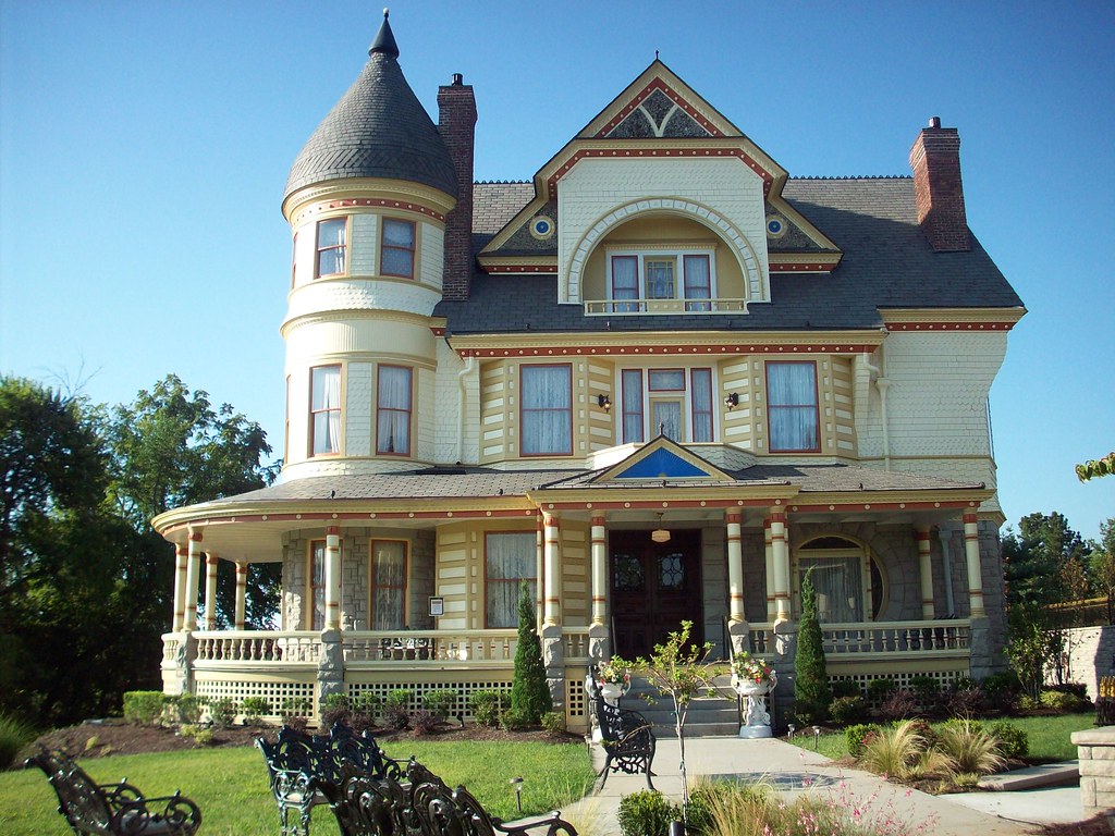 Queen Anne Mansion Eureka Springs, AR Phil Baker Flickr