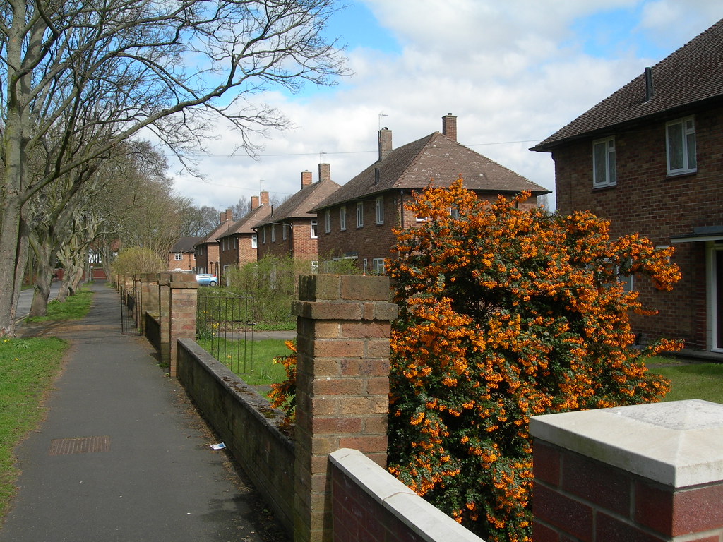 Larkhill Lane No 017 Ex Army Houses 2008 04 06 2 Tony Formby