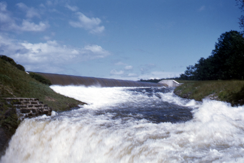 Oak Ridge Overflow 1955 Oak Ridge, New Jersey 1955 The p… Flickr
