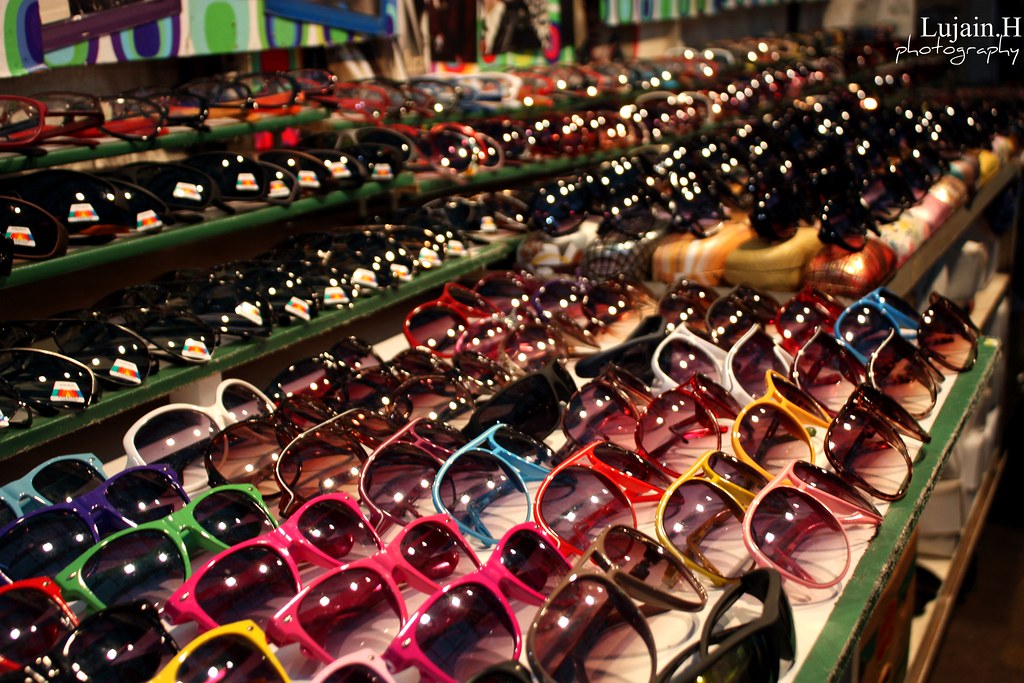 glasses China town , in hong kong Lujain ALHarthi Flickr