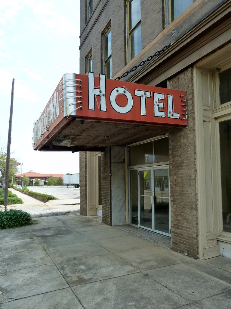 Meridian Hotel toml1959 Flickr