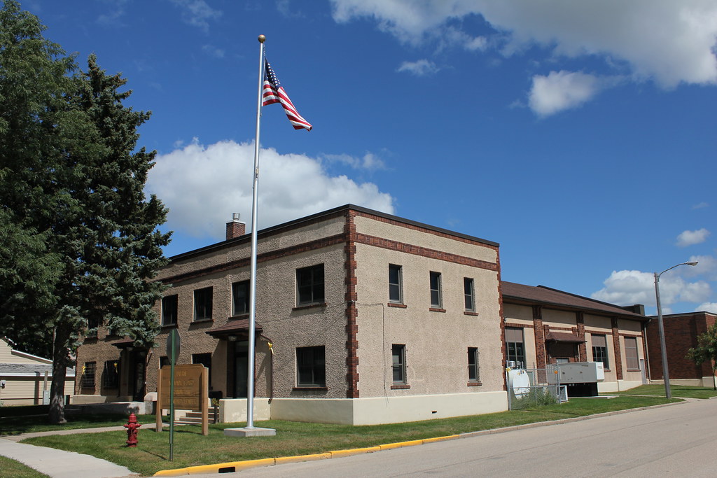National Guard Armory Luverne, MN Tom McLaughlin Flickr