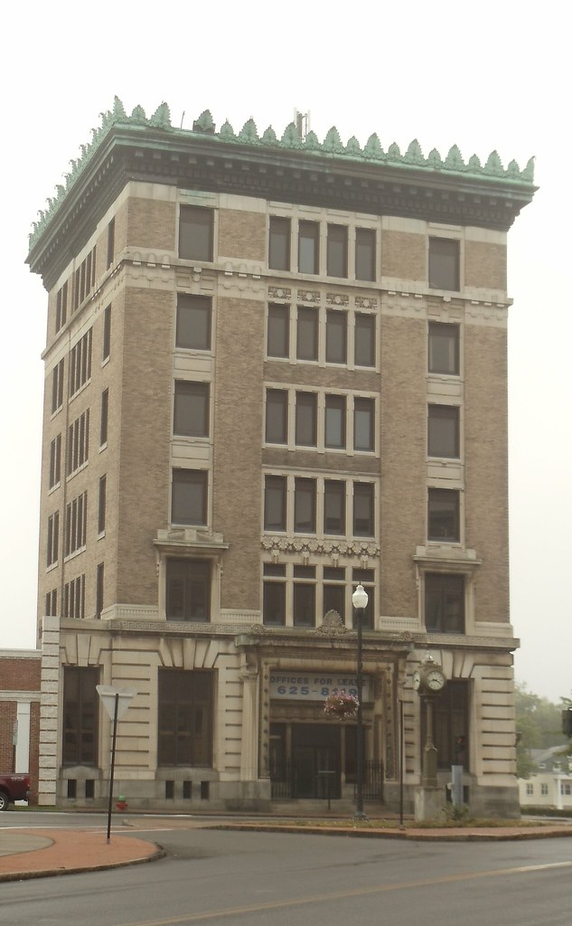 Lockport,New York This was the FARMERS AND MECHANICS BANK … Flickr