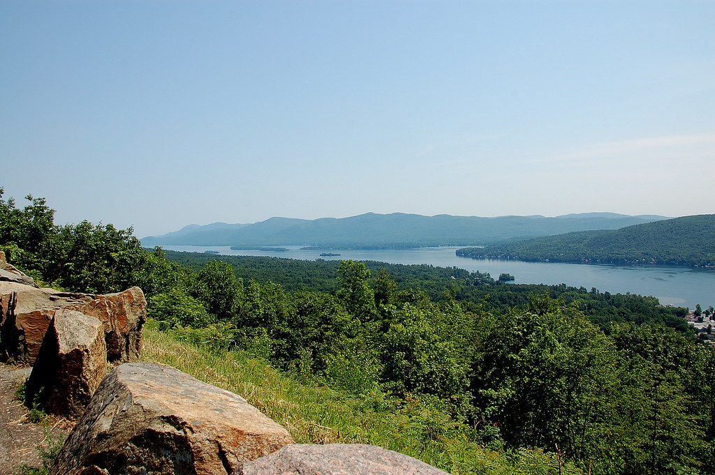 Prospect Mountain, standing on the summit in New York, Ve… Flickr