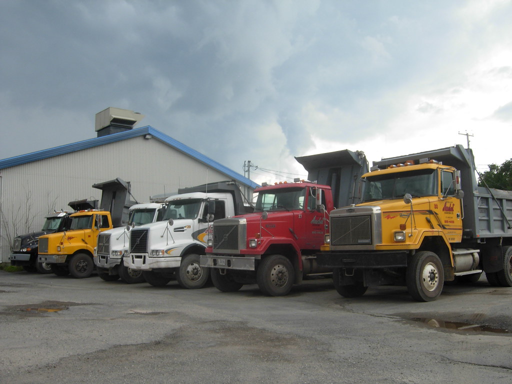 Photo 076 camions dompeurs d excavation gilles audet martin Flickr