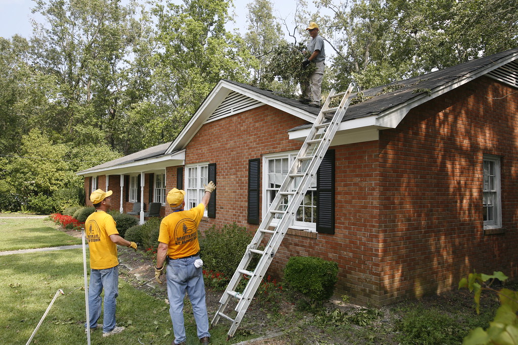 NC Baptist Men's Disaster Relief Team Volunteers serving i… Flickr