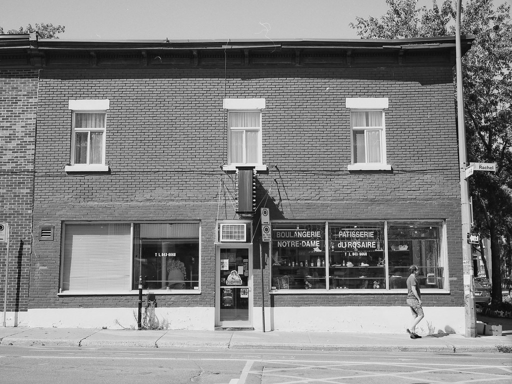11 septembre 001_lzn La patisserie "Notre Dame du Rosaire"… Franz