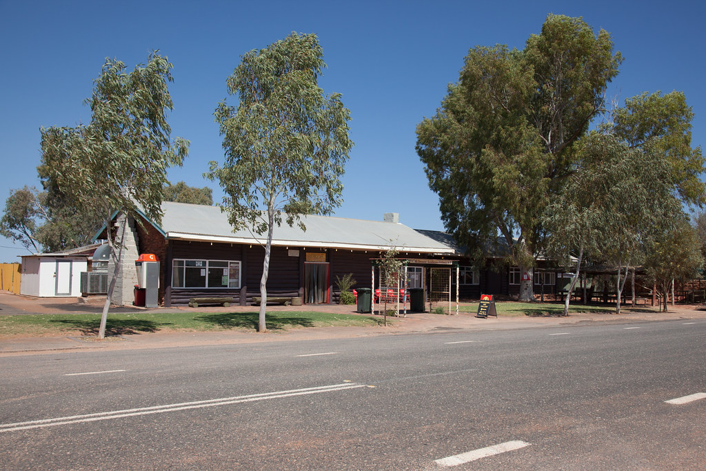 Mt. Ebenezer Roadhouse Mt. Ebenezer, Northern Territory. A… Flickr
