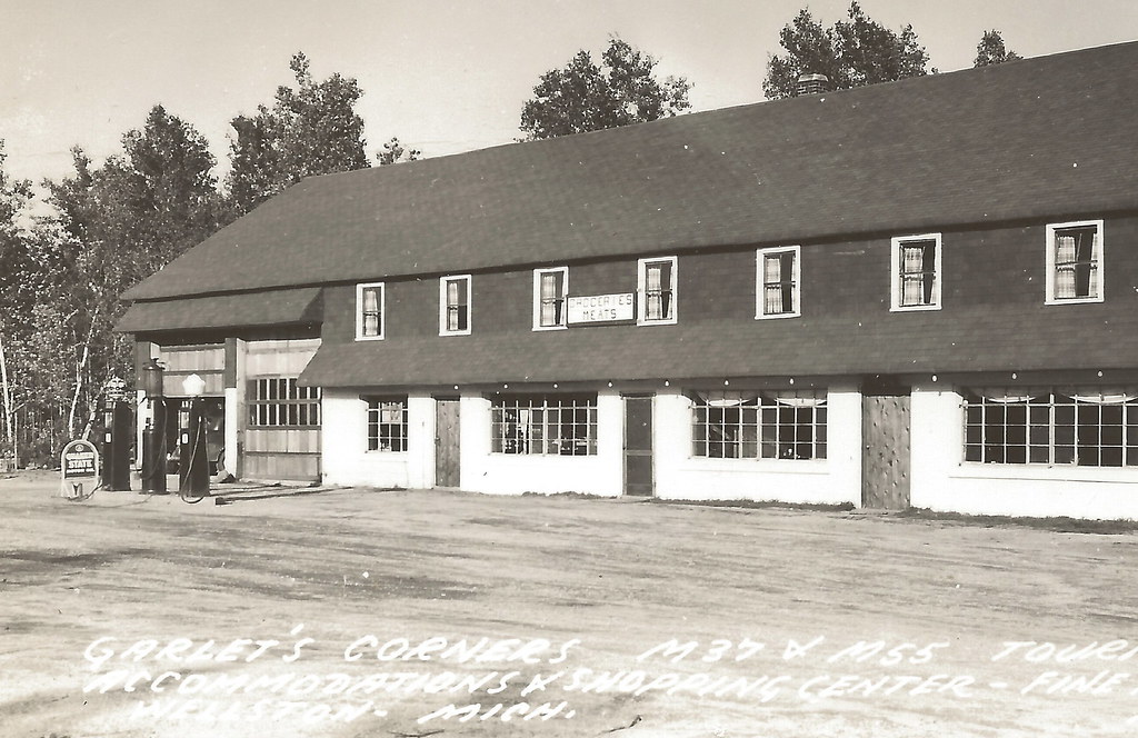 NW Wellston MI Corner Restaurant Store and STANDAR… Flickr