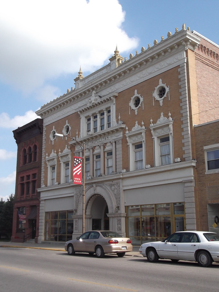 Iowa Falls, Iowa, Metropolitan Theater a photo on Flickriver