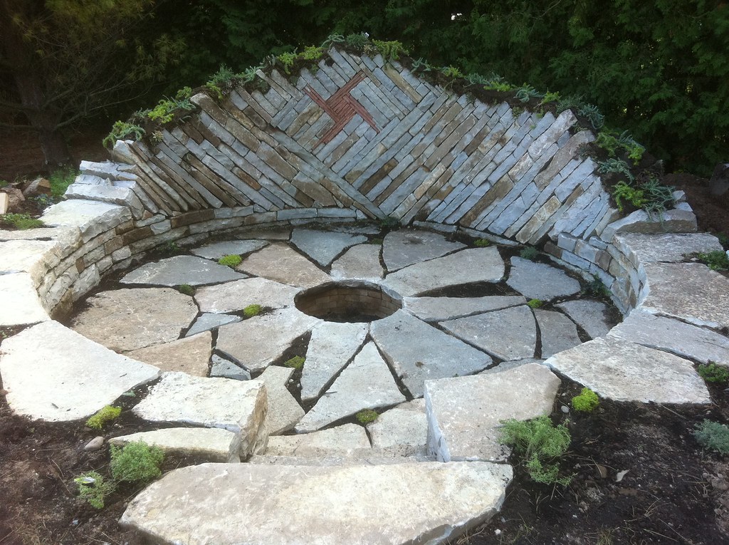 dry stone fire pit A dry stone fire pit, built with the he… Flickr