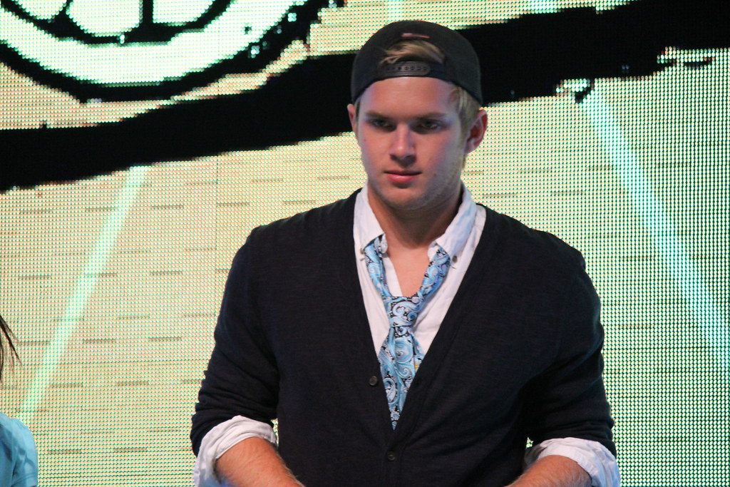 Lemonade Mouth Cast Signing at the Disney Channel Pavilion… Flickr