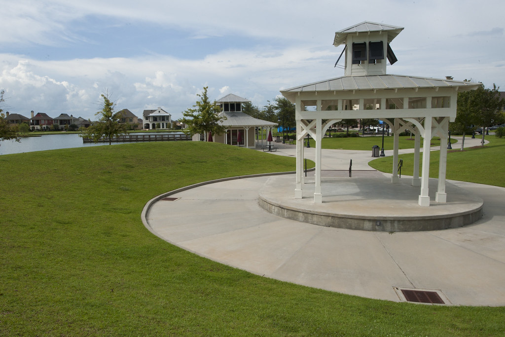 Sugar Mill Pond Lake and Boat House Sugar Mill Pond captur… Flickr