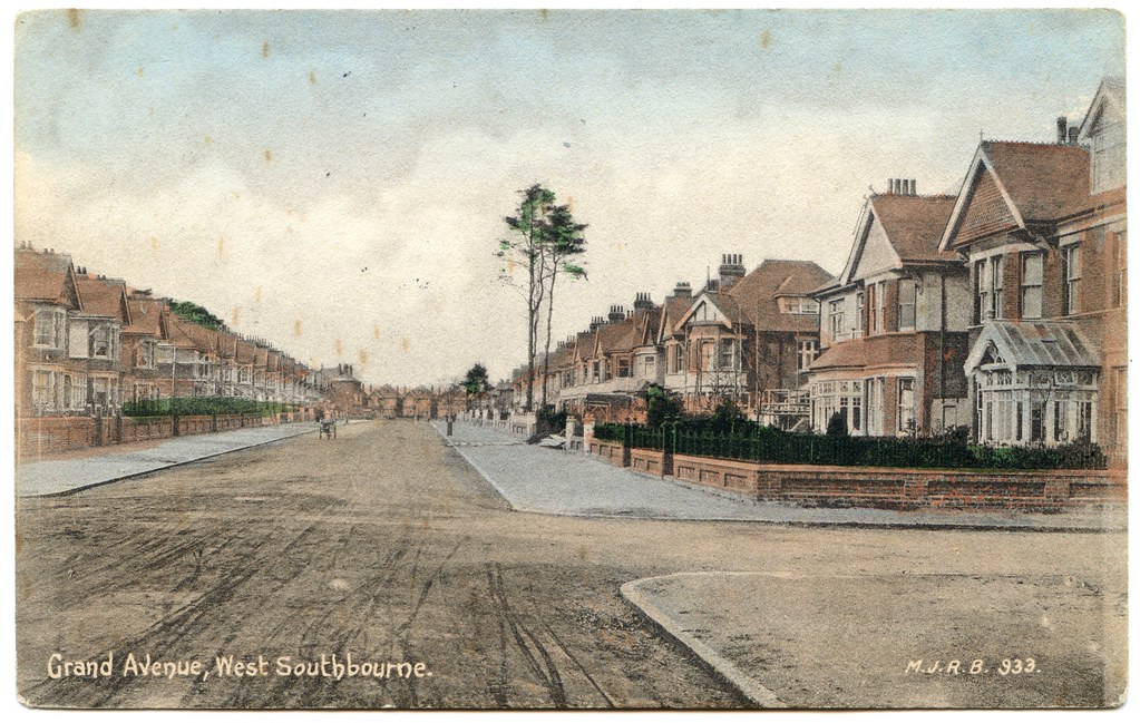 The Grand Avenue, West Southbourne, Bournemouth, Dorset a photo on