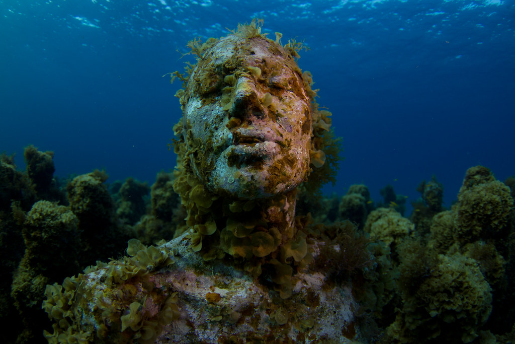 statue off Isla Mujeres a photo on Flickriver
