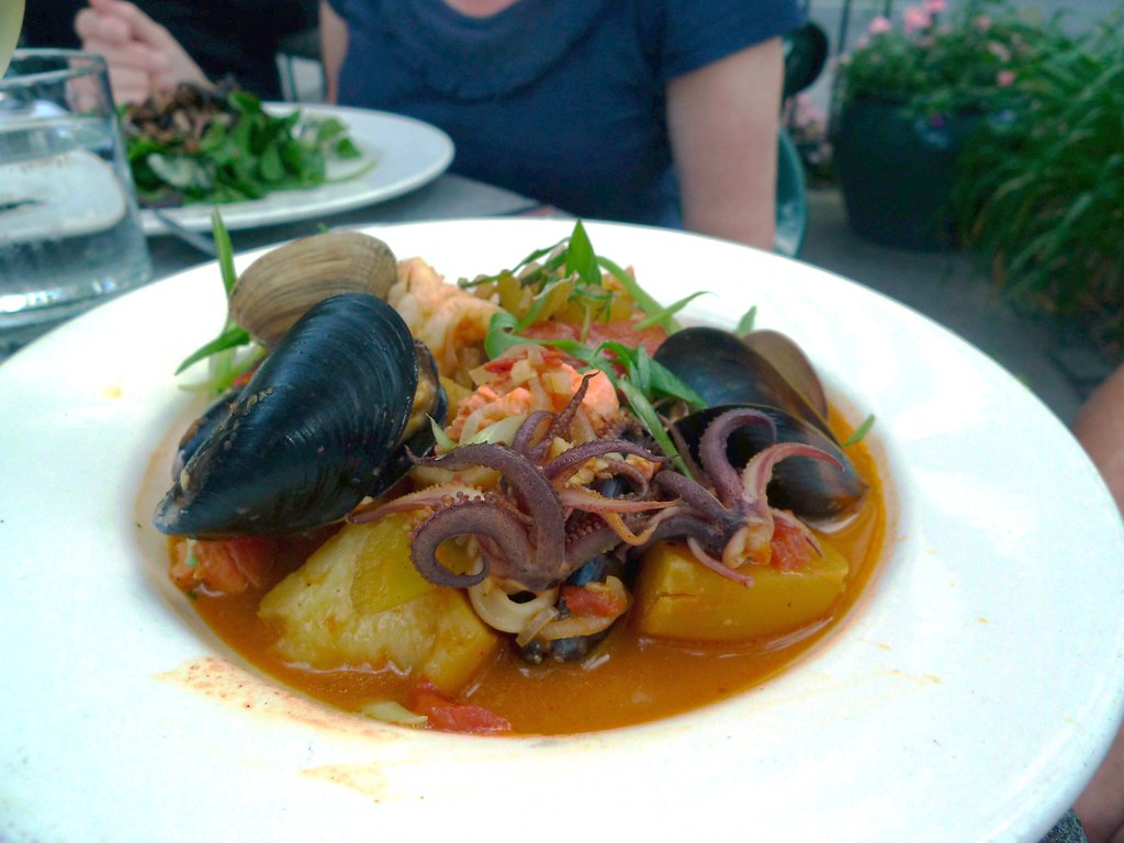 Seafood stew Mussels, Clams, Prawns, Calamari & Fish Ruth Hartnup