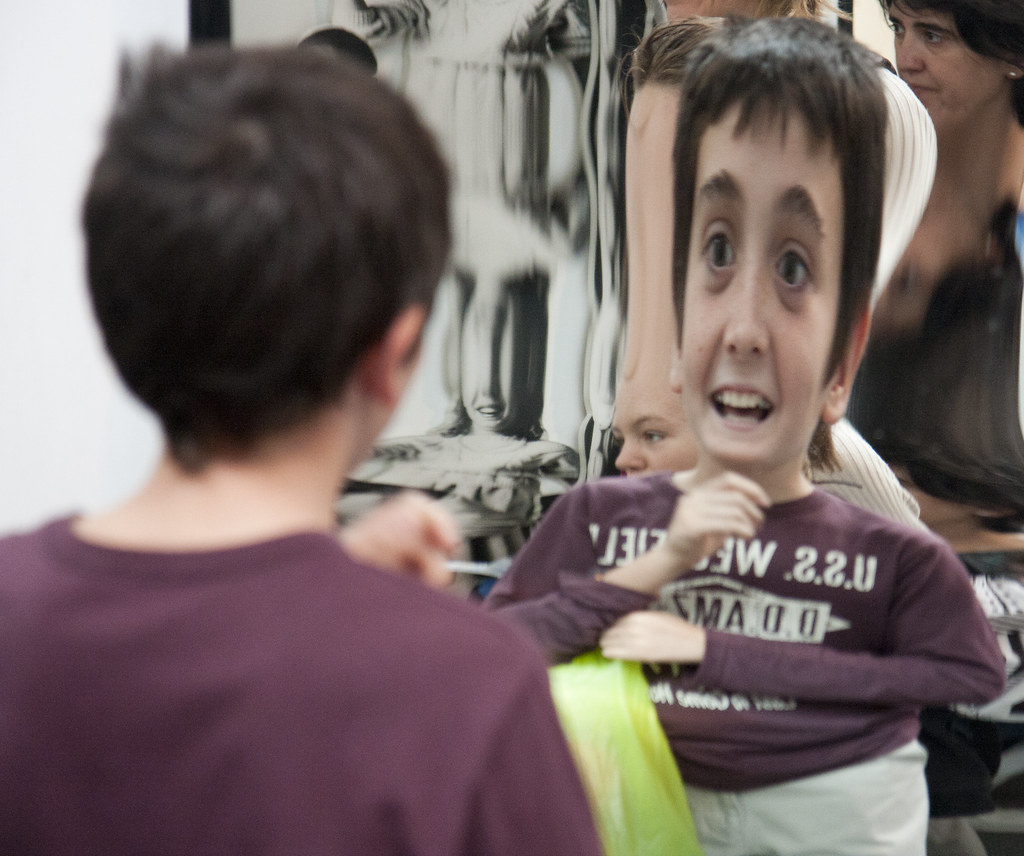 Fun with mirrors The London Natural History Museum had thi… Flickr