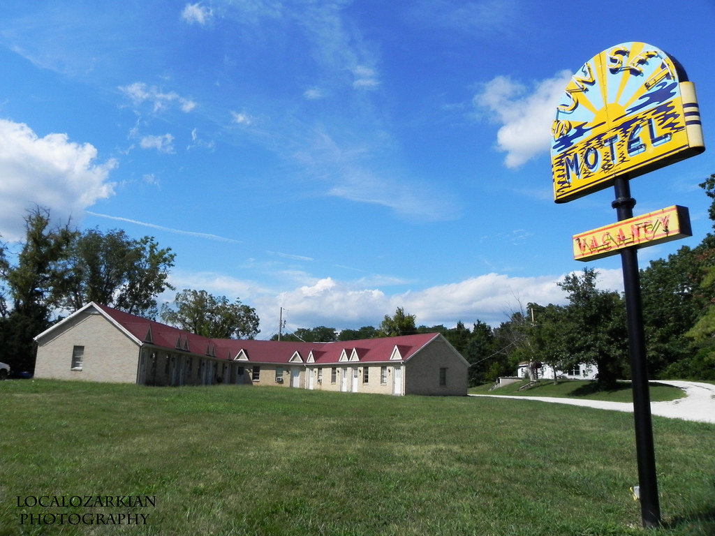 Sunset Motel Route 66 This motel (built of bluff colored… Flickr