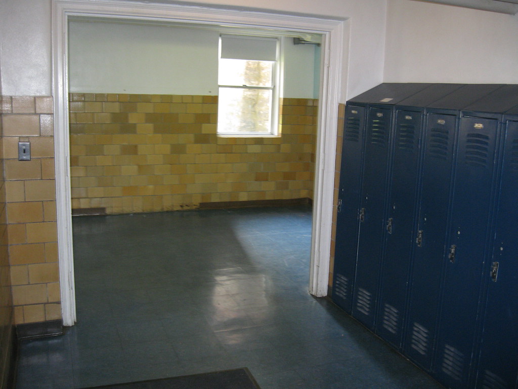 082011 Rising Sun SchoolRising Sun, Ohio (215) Aaron Turner Flickr