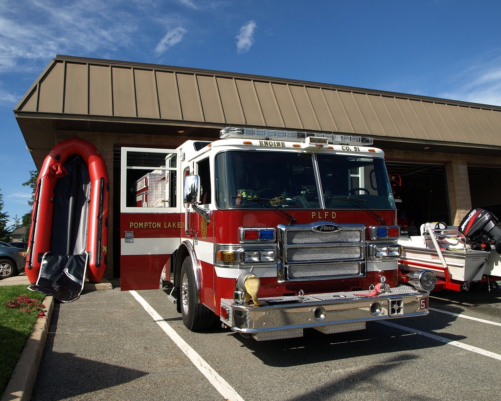 Pierce Engine 51, Pompton Lakes Fire Department, New Jerse… Flickr