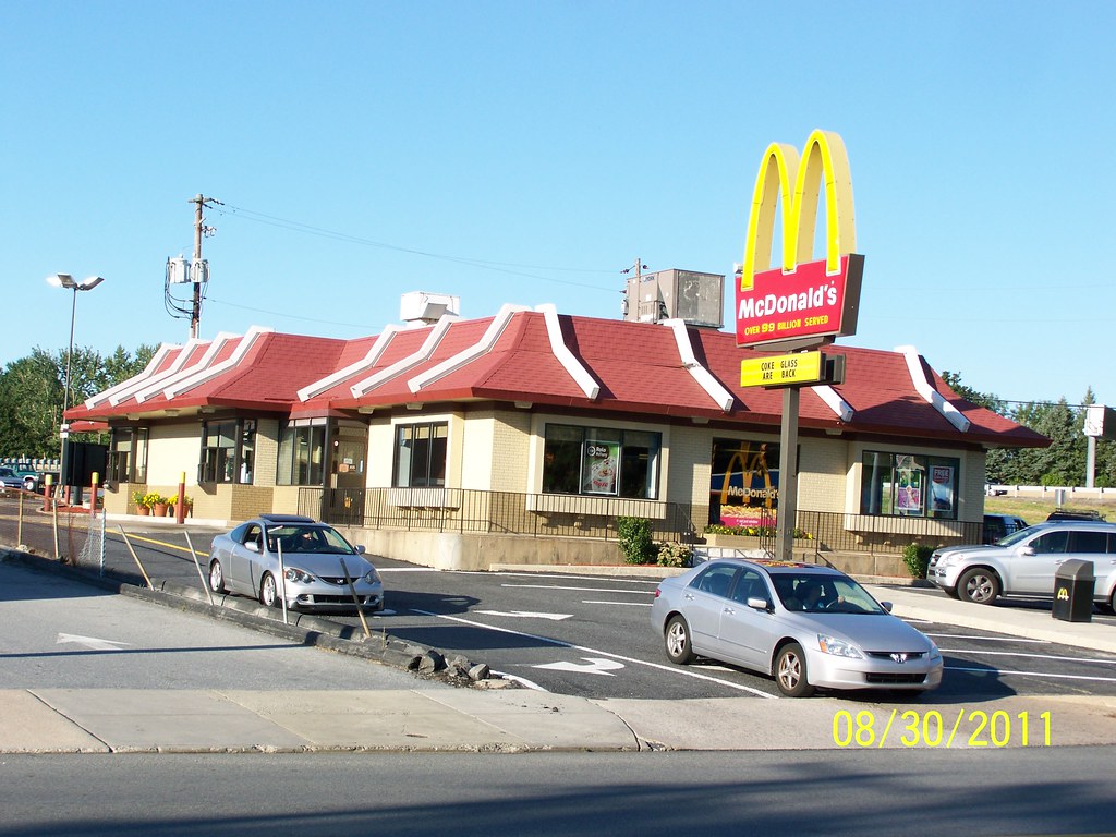 100_8759 1100 Carlisle Road,Camp Hill, Pennsylvania ncokecan Flickr