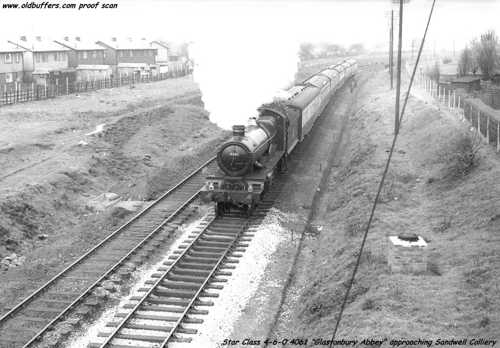 4061 "Glastonbury Abbey" at West Bromwich Star class 460… Flickr